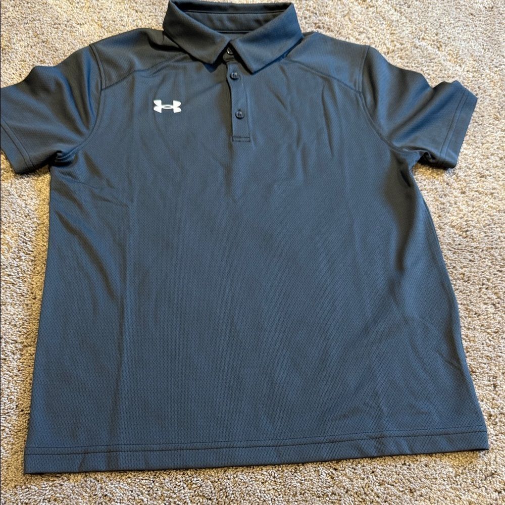 Under Armour Youth medium black polo top great condition